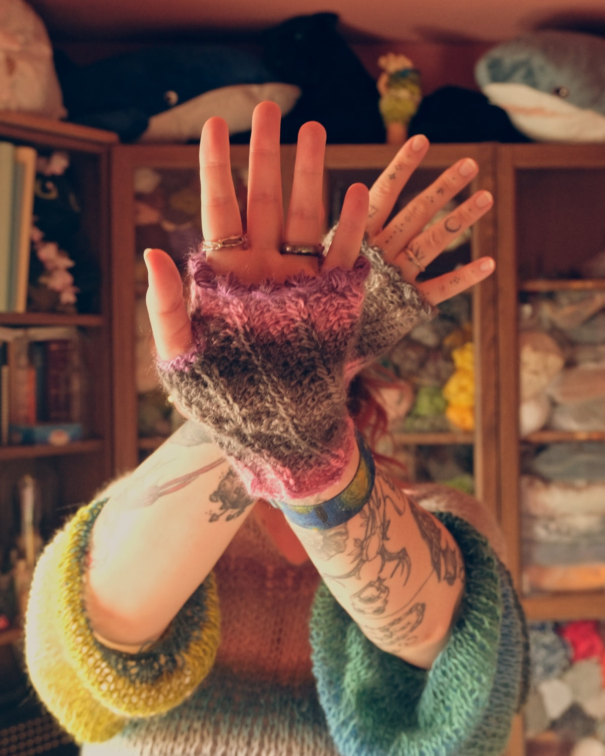 READY-TO-SHIP: Bloom & Dust | Fingerless Mittens