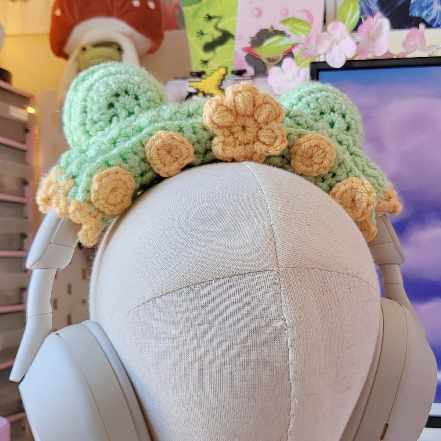 MADE-TO-ORDER Frog Eyes | Headphone Buddy
