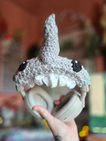 READY-TO-SHIP Grey Shark Headphone Buddy