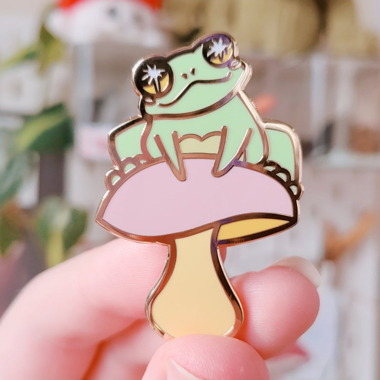 Mushroom Froggy | Squidge the Frog Enamel Pin